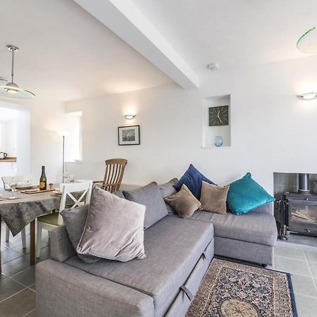 Fair View - 2 Bedroom Cottage - BurtonBurton  エクステリア 写真